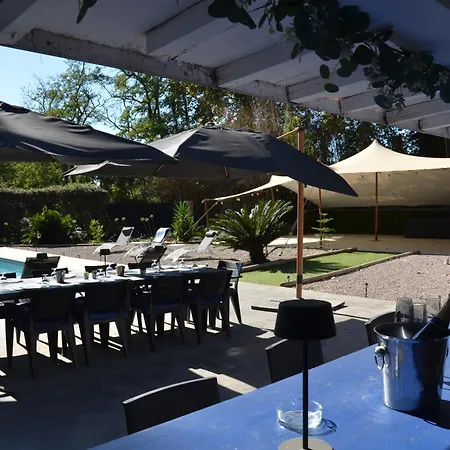 Chambre Chez L'Habitant לינה וארוחת בוקר