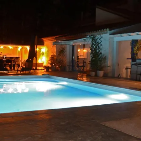 Bed and breakfast Chambre Chez L'Habitant 4*