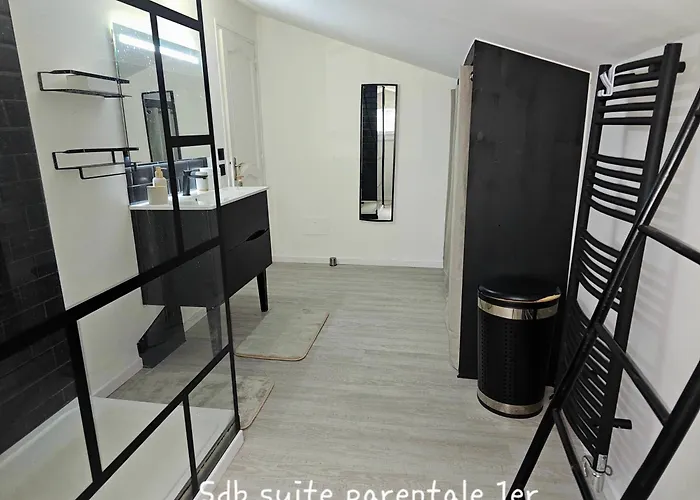 Chambre Chez L'Habitant 4* פרפיניין